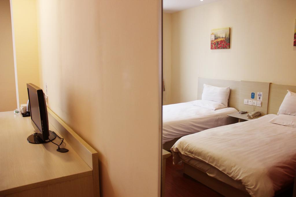 Hanting Hotel Qingdao Wusi Square Chambre photo